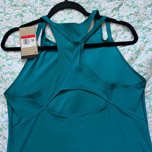 Nike Tennis Tank - Picture 4 of 8